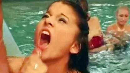Zuster betrapt onder nederlandse porno free de douche.