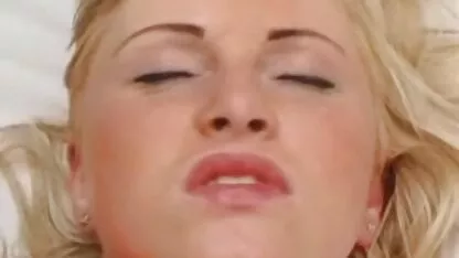 Klassieke seks nederlandse free porno met appetijtelijk meisje Jayden James