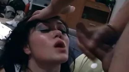 Een jong meisje sexfilmpjes nederlands met grote tieten