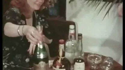 Mam met nederlands gratis porno een zwaarharige Strapon neukt een dunne man.