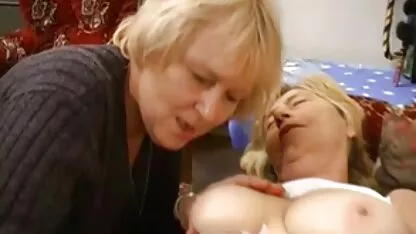 Porno in het gratis nederlands porno donker met een rode молодухой