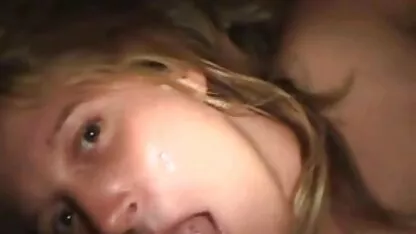 Jong Russisch meisje geneukt in nederlandse gratis porno de kont